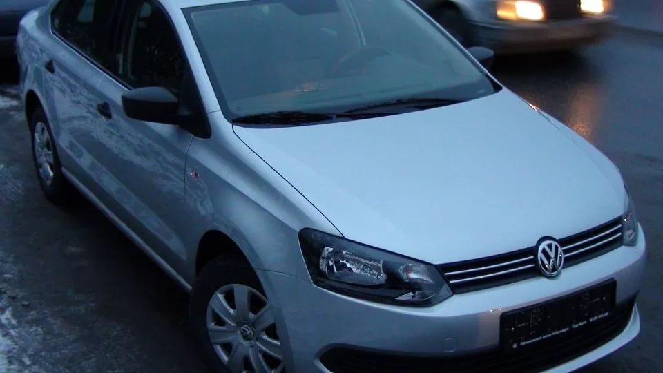 Volkswagen Polo Седан