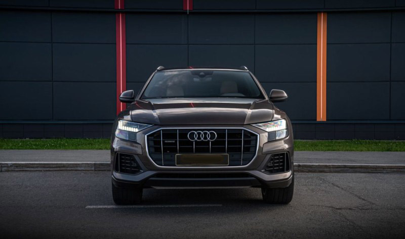 Audi Q8