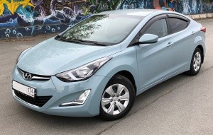 HYUNDAI ELANTRA