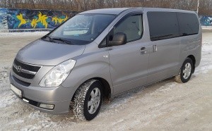 HYUNDAI GRAND STAREX